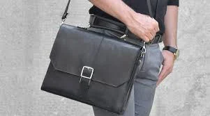 کفش کیف و کفش چرم طبیعی؛ انتخابی لوکس برای استایلهای روزمره و رسمی
