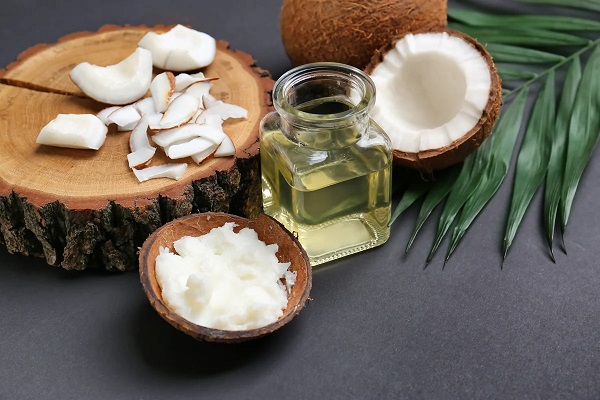 مقایسه اسید چرب نارگیل با سایر اسیدهای چرب گیاهی؛ کدام بهتر است؟